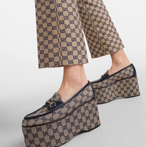 GUCCI. FLASH $ Trade Larger Size - Picture 2 of 8